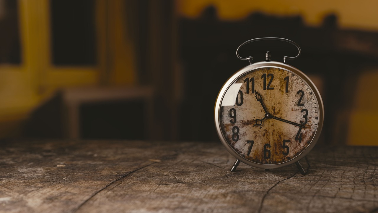 Comment penser en temps de travail m’encourage à la frugalité